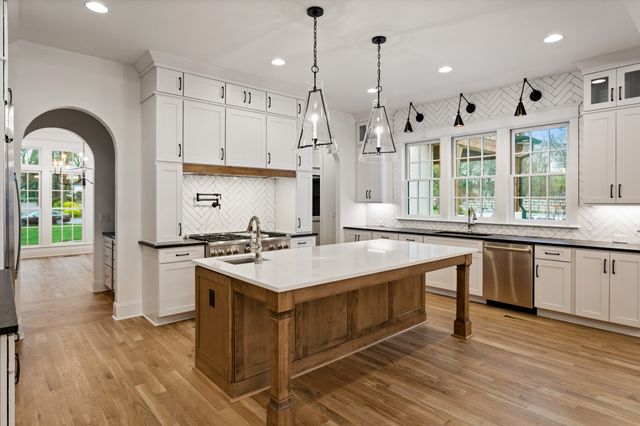 1627 Kaschlina Pt, Brentwood, TN 37027