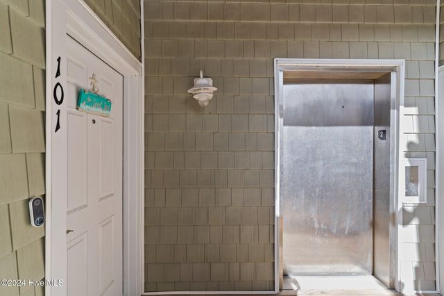 608 S Carolina Beach Avenue S Unit 101, Carolina Beach, NC 28428