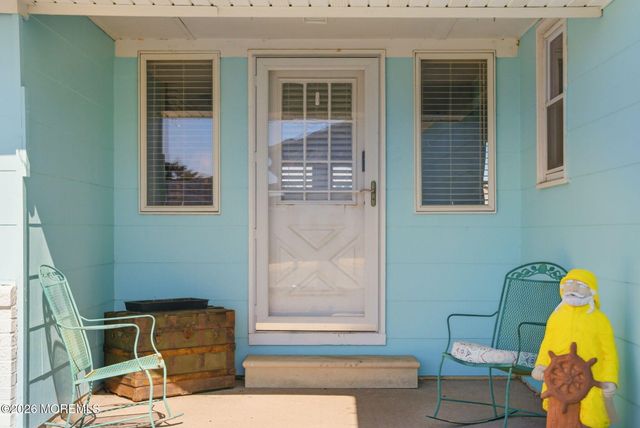21 S Boston Drive, Little Egg Harbor, NJ 08087