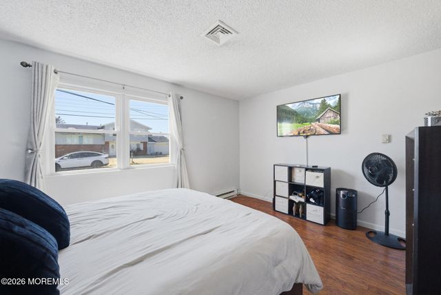 21 S Boston Drive, Little Egg Harbor, NJ 08087