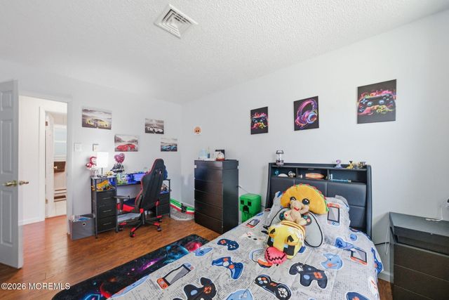 21 S Boston Drive, Little Egg Harbor, NJ 08087