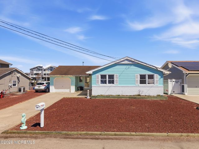 21 S Boston Drive, Little Egg Harbor, NJ 08087