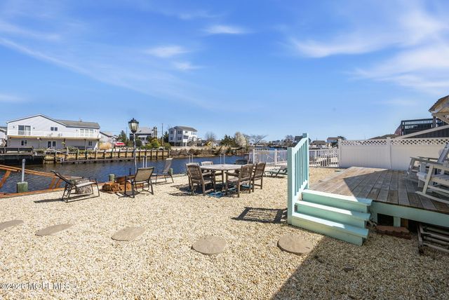 21 S Boston Drive, Little Egg Harbor, NJ 08087