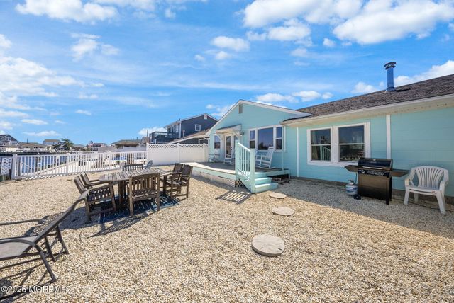 21 S Boston Drive, Little Egg Harbor, NJ 08087