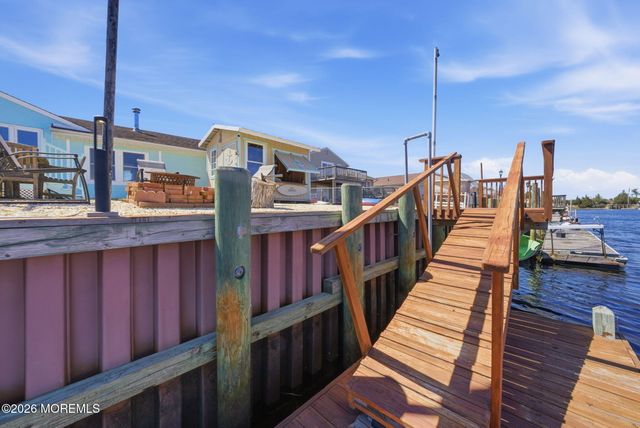 21 S Boston Drive, Little Egg Harbor, NJ 08087