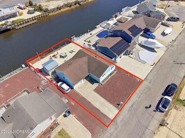 21 S Boston Drive, Little Egg Harbor, NJ 08087