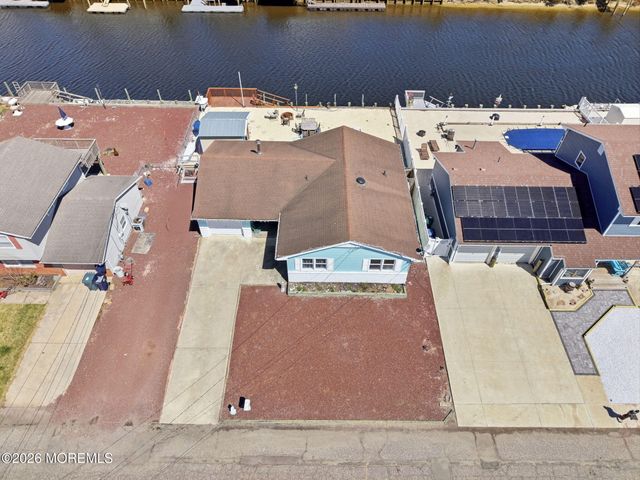21 S Boston Drive, Little Egg Harbor, NJ 08087