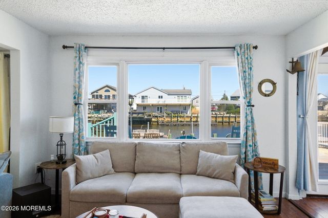 21 S Boston Drive, Little Egg Harbor, NJ 08087