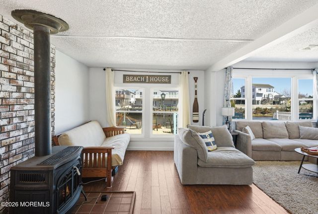 21 S Boston Drive, Little Egg Harbor, NJ 08087