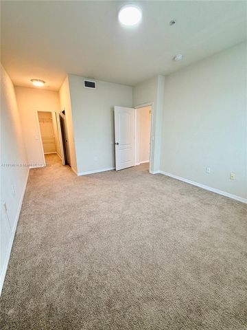 11032 Legacy Dr 306, Palm Beach Gardens, FL 33410