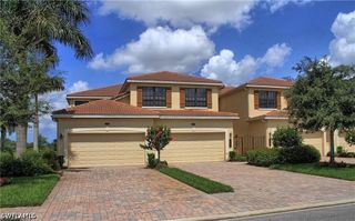 10542 Smokehouse Bay DR 101, Naples, FL 34120