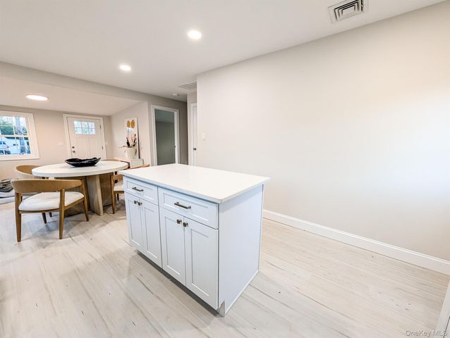 15 Short Street, Flanders, NY 11901