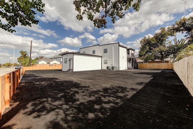 6608 Avenue O 5, Houston, TX 77011