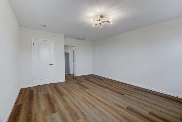 6608 Avenue O 5, Houston, TX 77011