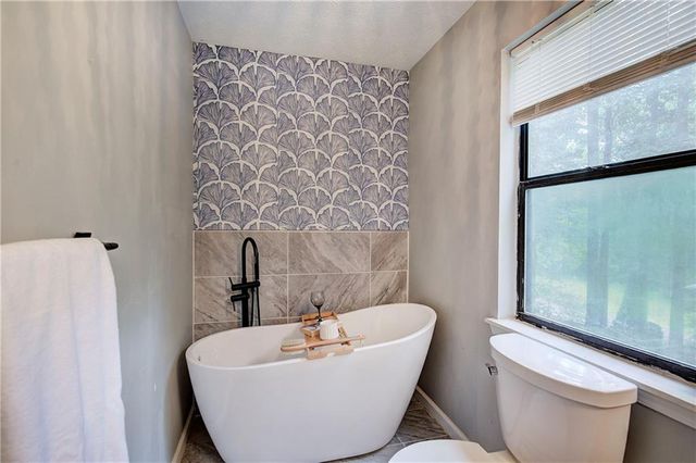 202 Blackhawk Trail, Dallas, GA 30157