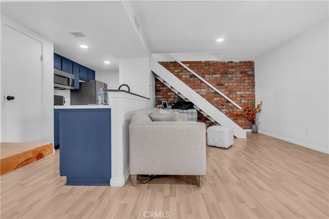 3003 Knollwood Avenue 2, La Verne, CA 91750