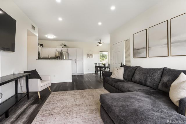3727 Cactus Creek Court 104, Highlands Ranch, CO 80126