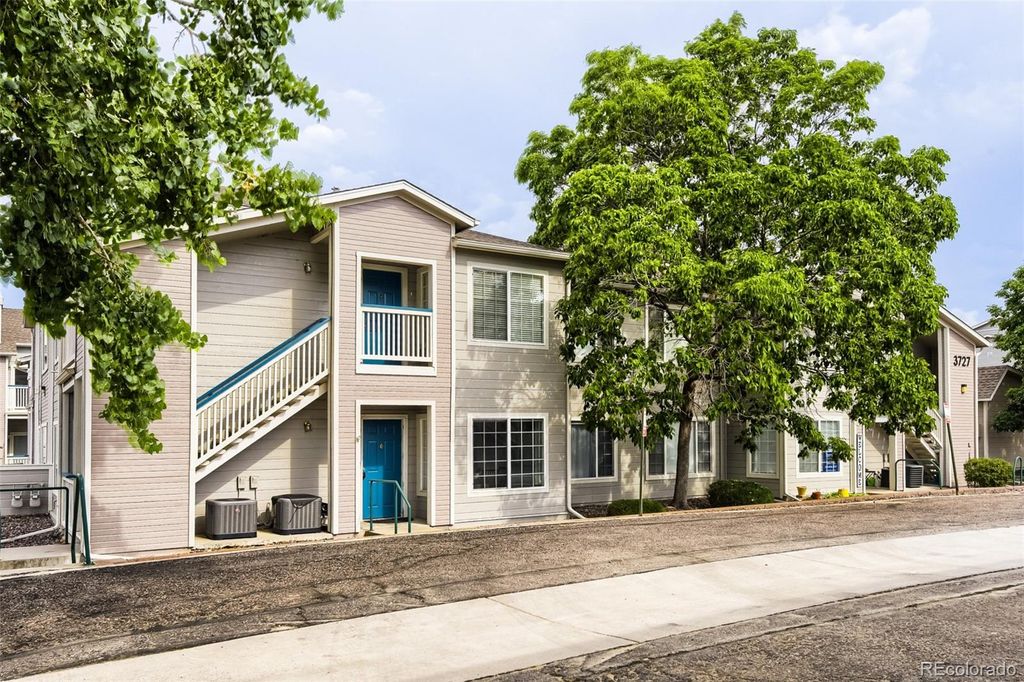 3727 Cactus Creek Court 104, Highlands Ranch, CO 80126