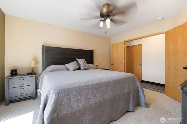 6011 205th Avenue E, Bonney Lake, WA 98391