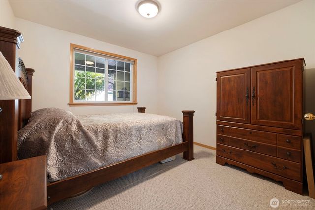 6011 205th Avenue E, Bonney Lake, WA 98391