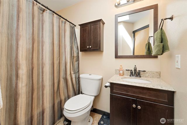 6011 205th Avenue E, Bonney Lake, WA 98391