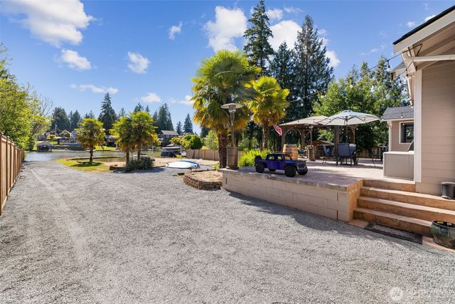 6011 205th Avenue E, Bonney Lake, WA 98391