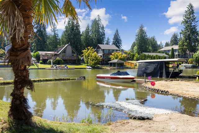 6011 205th Avenue E, Bonney Lake, WA 98391