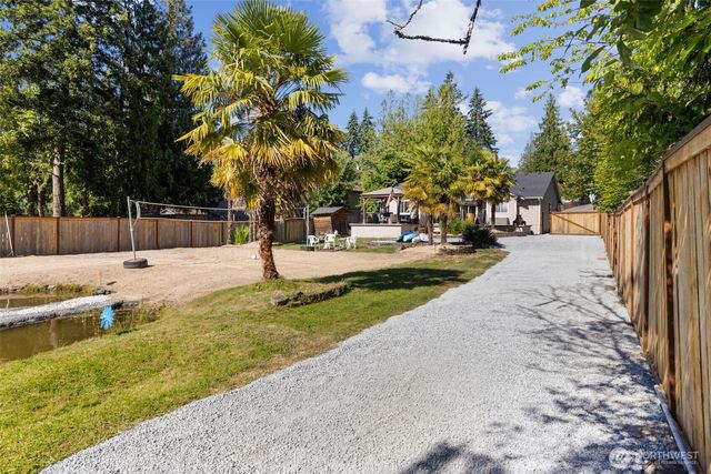 6011 205th Avenue E, Bonney Lake, WA 98391