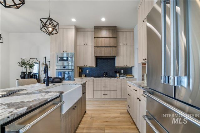 525 Canyon Mist Dr, Twin Falls, ID 83301