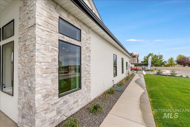 525 Canyon Mist Dr, Twin Falls, ID 83301