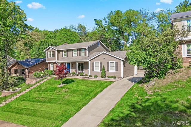 180 Spring Oaks Drive, Ballwin, MO 63011