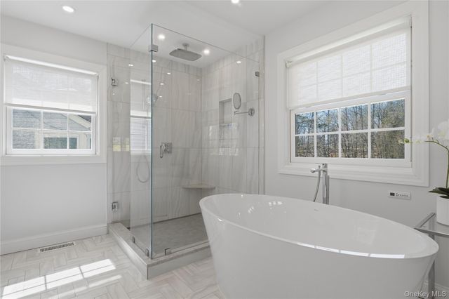 6 Spruce Hollow, Armonk, NY 10504