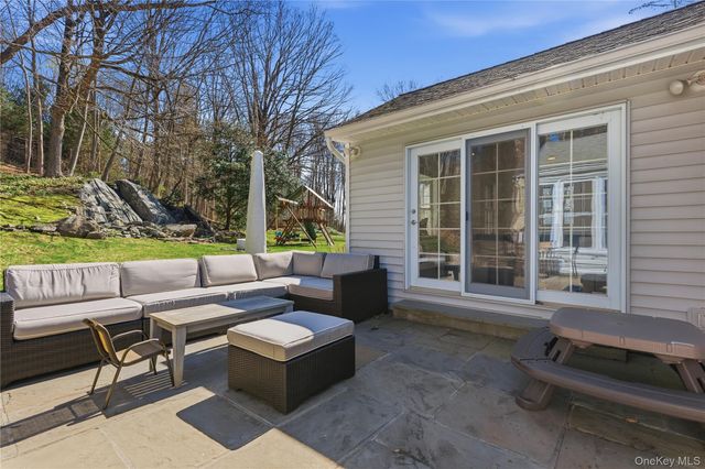 6 Spruce Hollow, Armonk, NY 10504