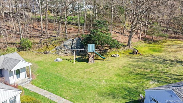 6 Spruce Hollow, Armonk, NY 10504