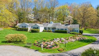 6 Spruce Hollow, Armonk, NY 10504