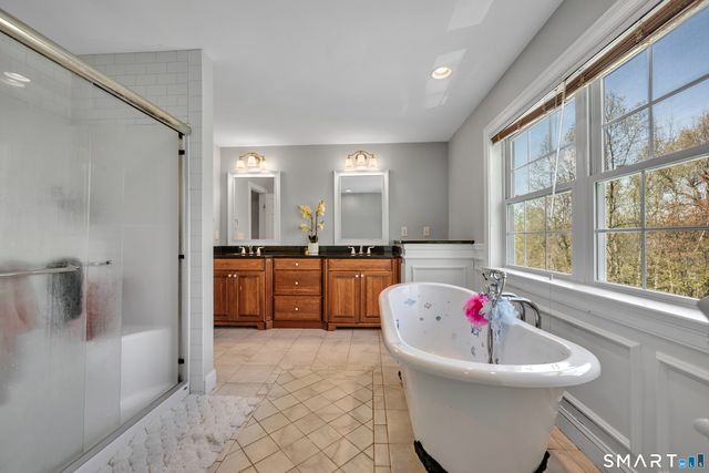 1600 New London Turnpike, Glastonbury, CT 06033