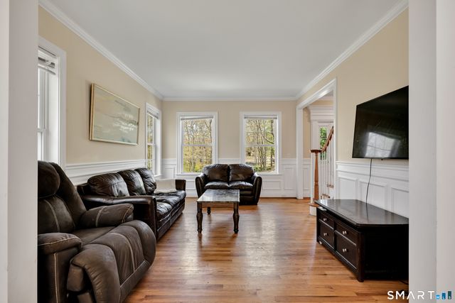 1600 New London Turnpike, Glastonbury, CT 06033