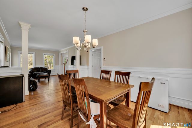 1600 New London Turnpike, Glastonbury, CT 06033
