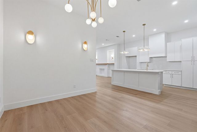 2906 Swanson Street, Dallas, TX 75210