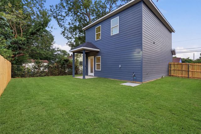 2906 Swanson Street, Dallas, TX 75210