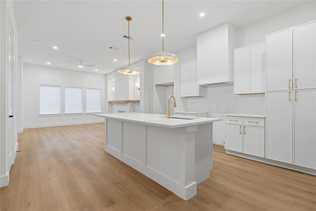2906 Swanson Street, Dallas, TX 75210