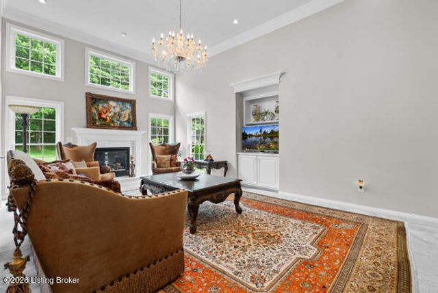 3705 Woodmont Park Ln, Louisville, KY 40245