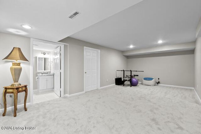3705 Woodmont Park Ln, Louisville, KY 40245