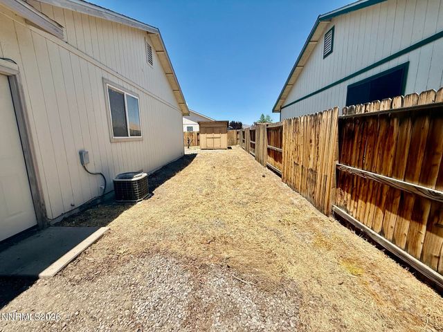 310 Emigrant Way, Fernley, NV 89408