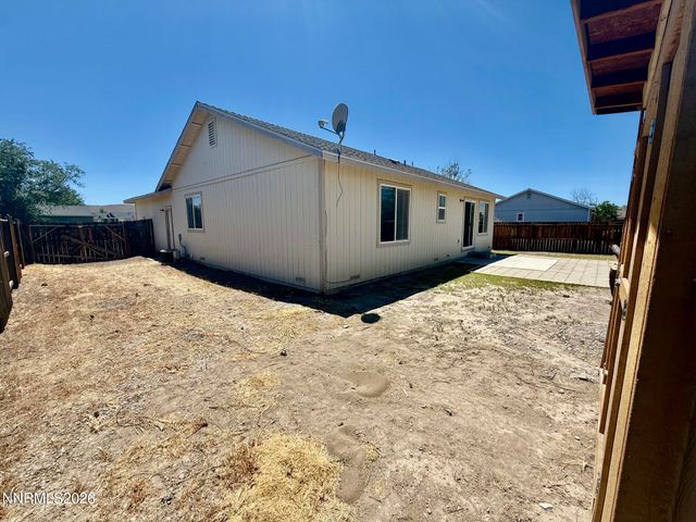 310 Emigrant Way, Fernley, NV 89408