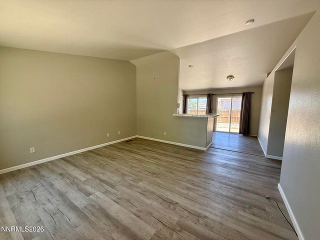310 Emigrant Way, Fernley, NV 89408
