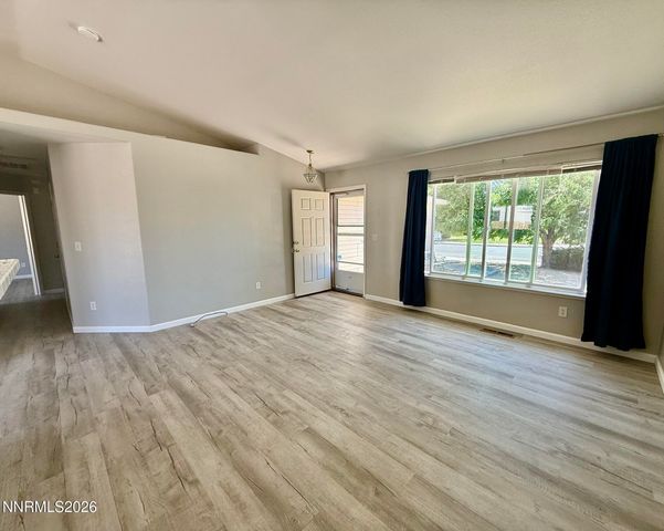 310 Emigrant Way, Fernley, NV 89408