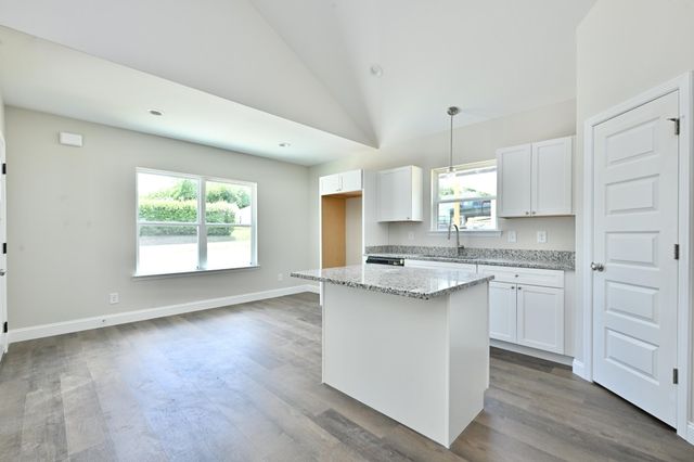 1575 Strawberry Lane, NE, Cleveland, TN 37311