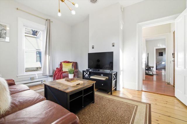 203 Walnut Street, Manchester, NH 03104