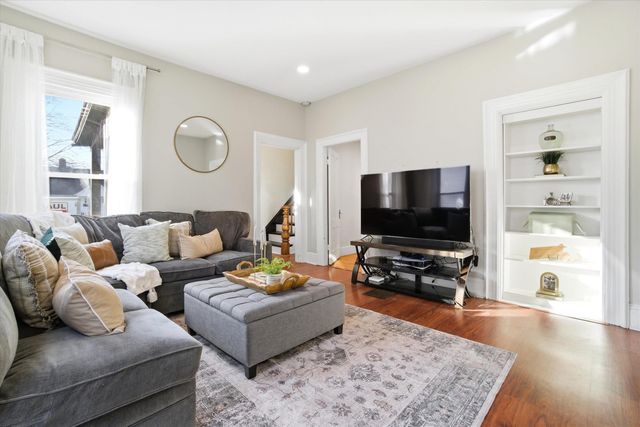 203 Walnut Street, Manchester, NH 03104